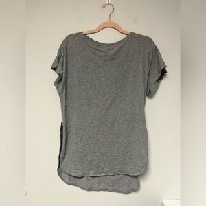 Womens Lululemon Basic Tee Size 4